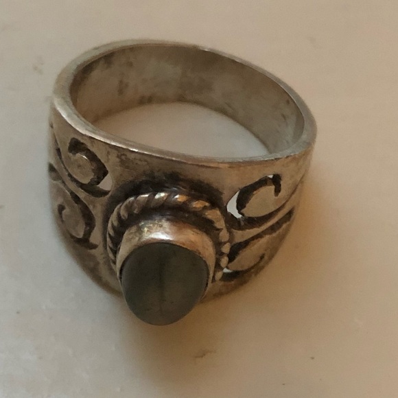 Silver ring - Picture 4 of 4